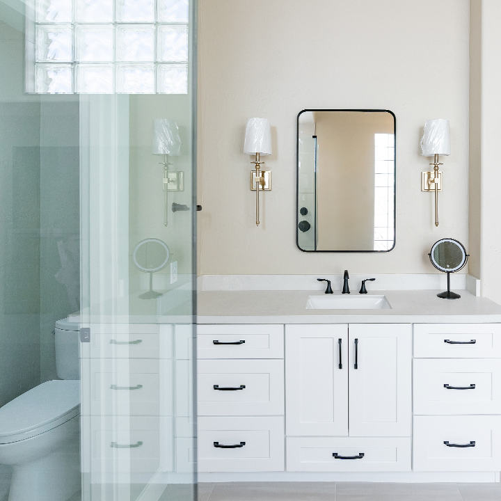Beautiful bathroom remodel in Arizona done by XLT Constrution.